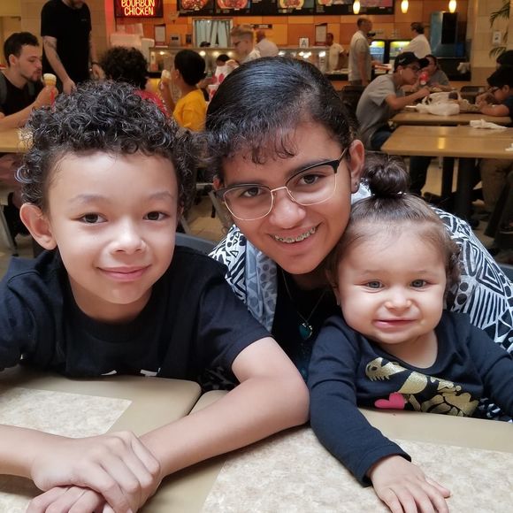 Meet your Posher, Maria - Picture 1 of 1